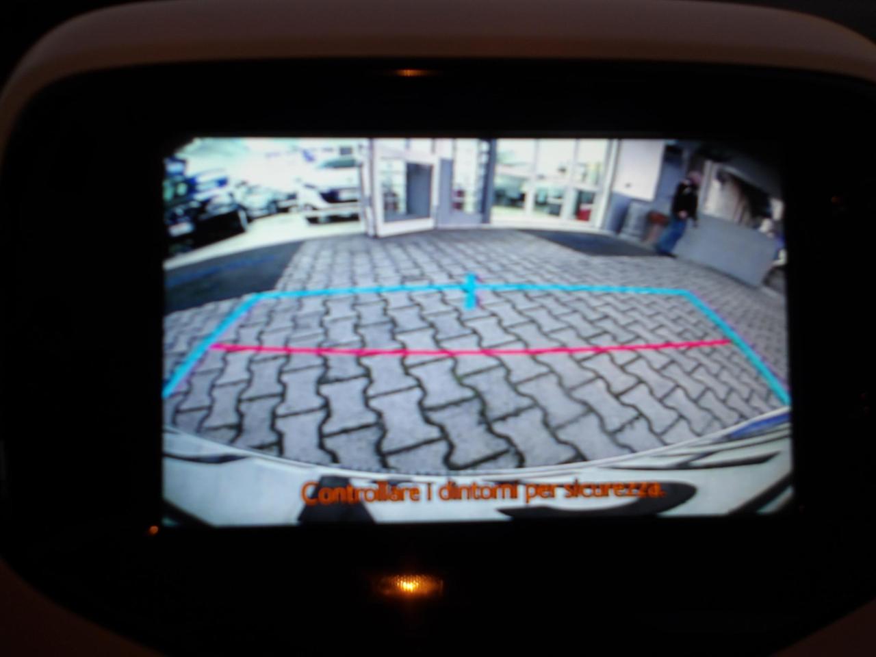 Peugeot 108 5 Porte 108 5p 1.2 puretech Allure Top! E6