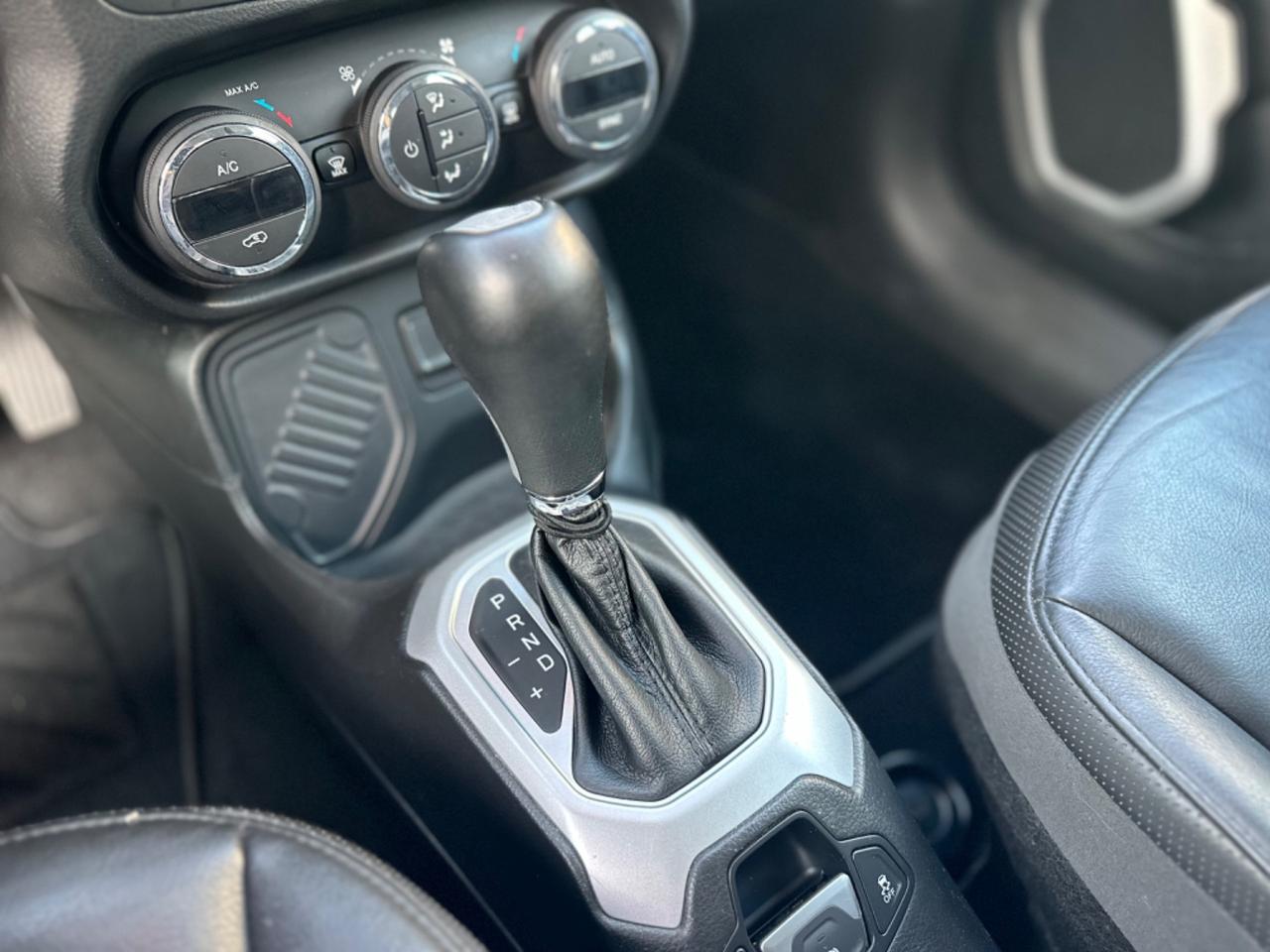 Jeep Renegade 1.6 Mjt DDCT 120 CV Limited Pelle totale/Fari full led/Navi