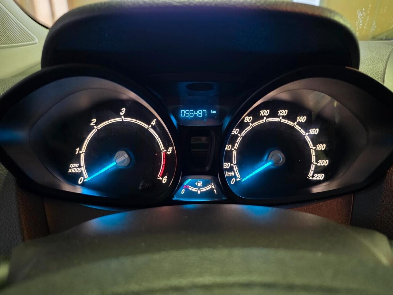 Ford Transit Courier furgone autocarro N1 2posti volume variabile