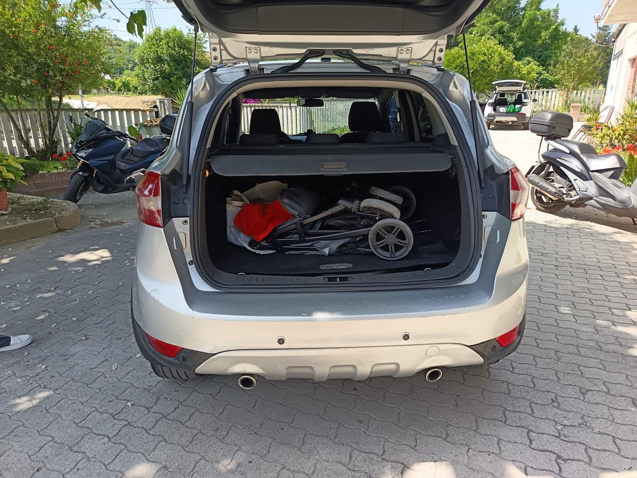 Ford Kuga 2.0 D TITANIUM
