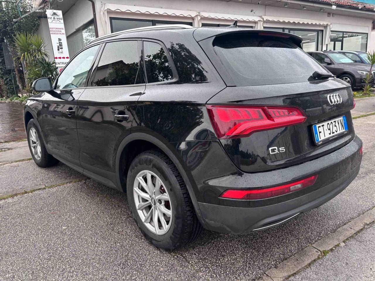 Audi Q5 2.0 TDI 190 CV quattro S tronic Business Sport