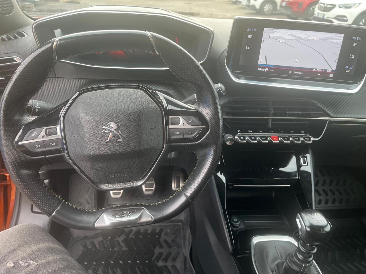Peugeot 2008 gt line-1.5 hdi - km 57000-2020