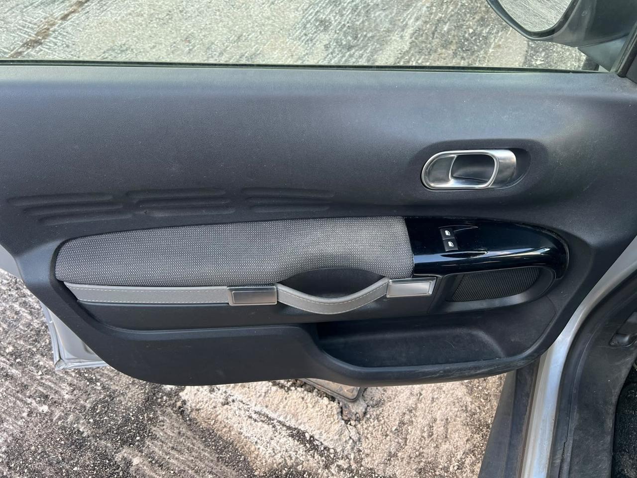 Citroen C4 Cactus BlueHDi 100 Shine