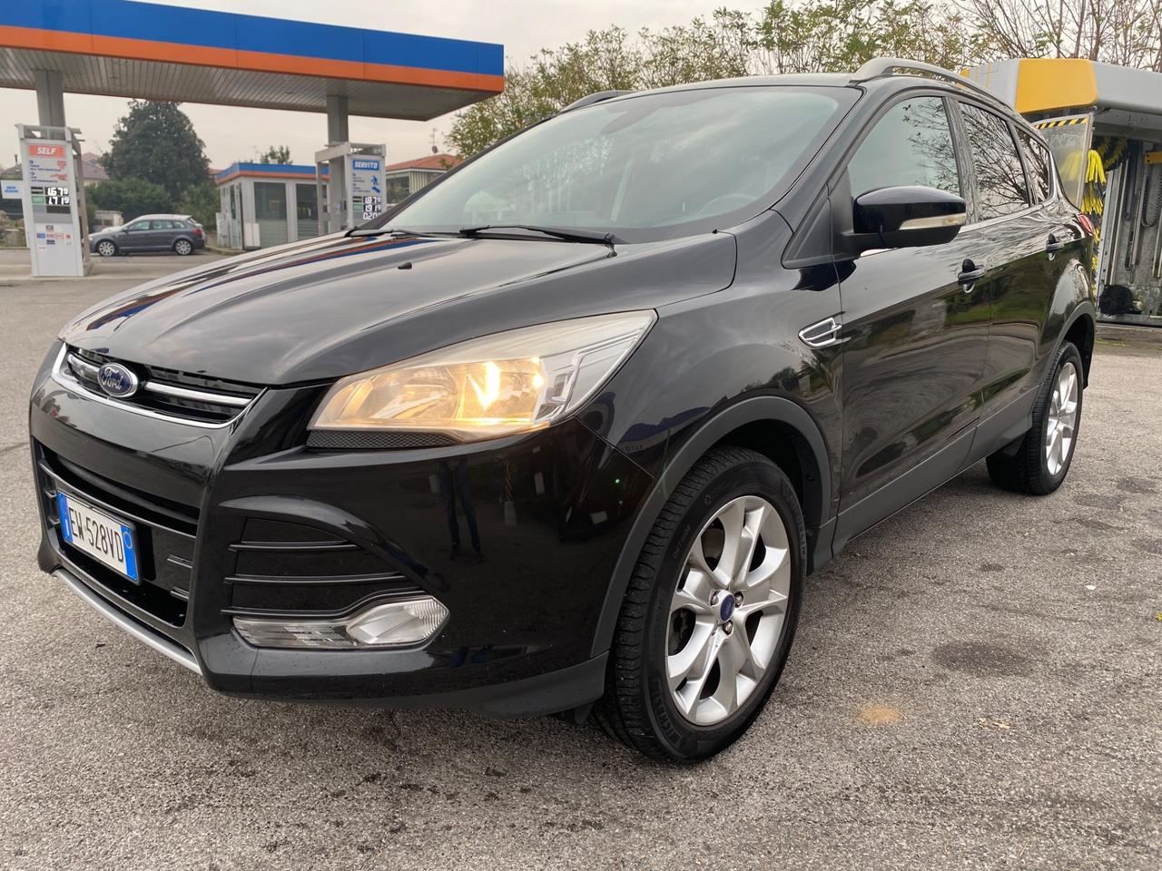 Ford Kuga 2.0 TDCI 163 CV 4WD Powershift Titanium