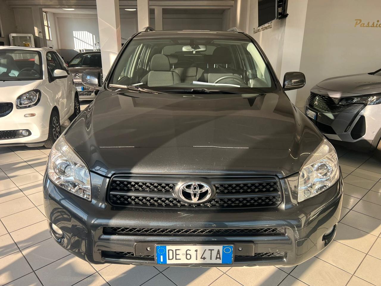 Toyota RAV 4 RAV4 2.2 D-4D 177 CV Luxury