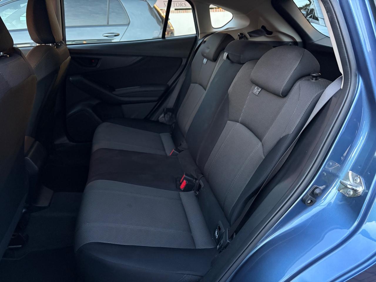 Subaru Impreza 1.6i AWD Lineartronic Style !!
