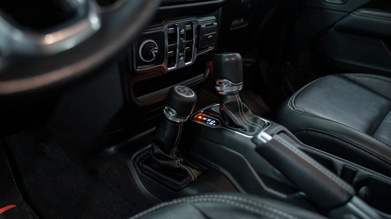 Jeep Wrangler UNLIMITED 2.2 MJT II SAHARA AUTO 200 CV XENO PELLE