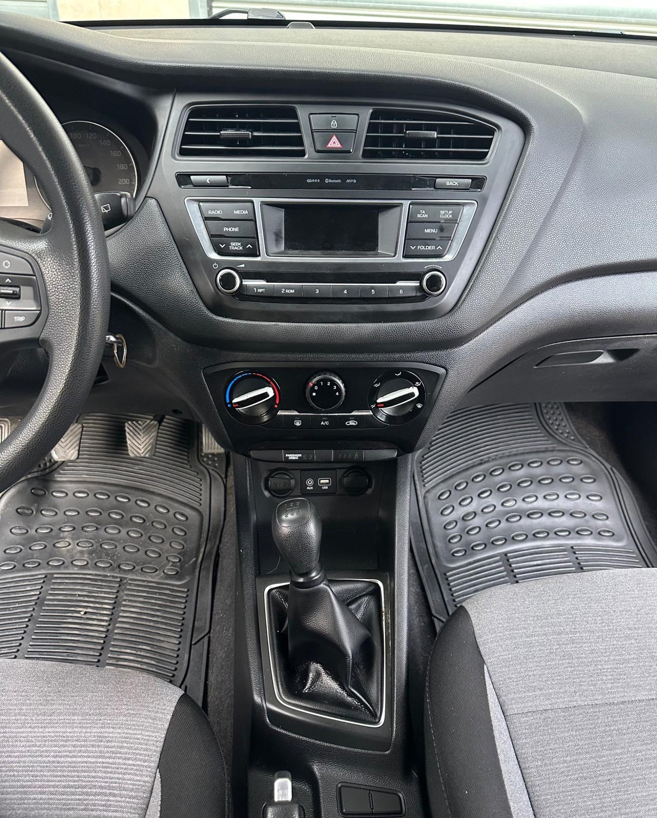 Hyundai i20 1.2 MPI 75cv GPL 5 porte Classic