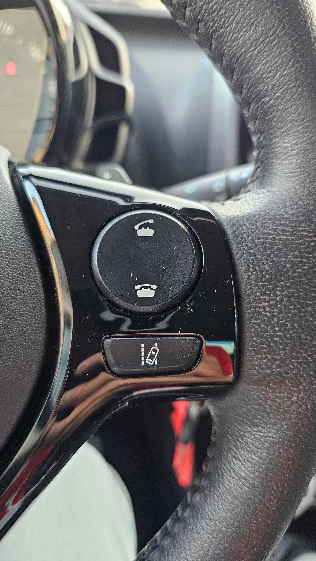 Toyota Aygo Connect 1.0 VVT-i 72 CV 5p. x-play MMT UNIPRO' TAGL UFF