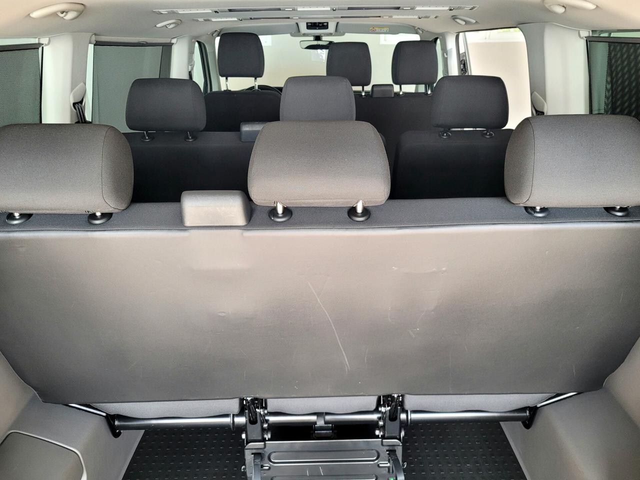 Volkswagen Caravelle 2.0 TDI 150CV 9 POSTI CARPLAY SENSORI ANT.+POST.