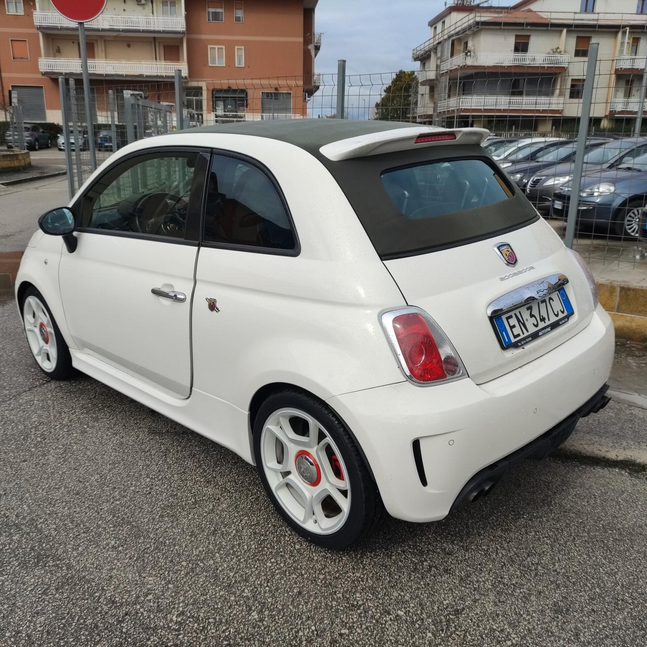 Abarth 500 C 1.4 Turbo T-Jet