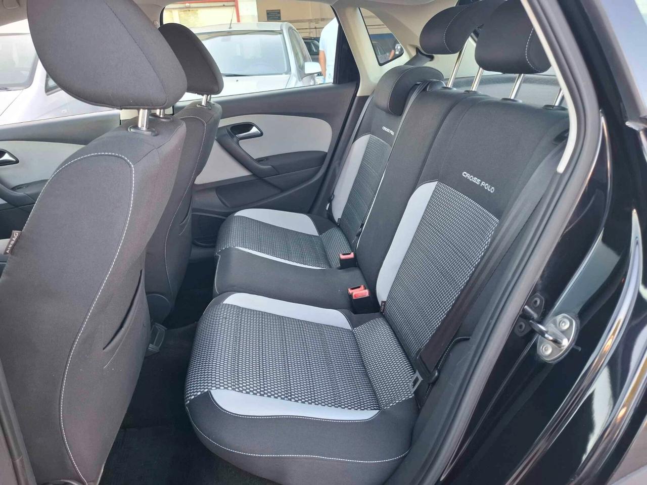 Volkswagen Polo Cross 1.6 TDI 90CV 5 PORTE - 2011
