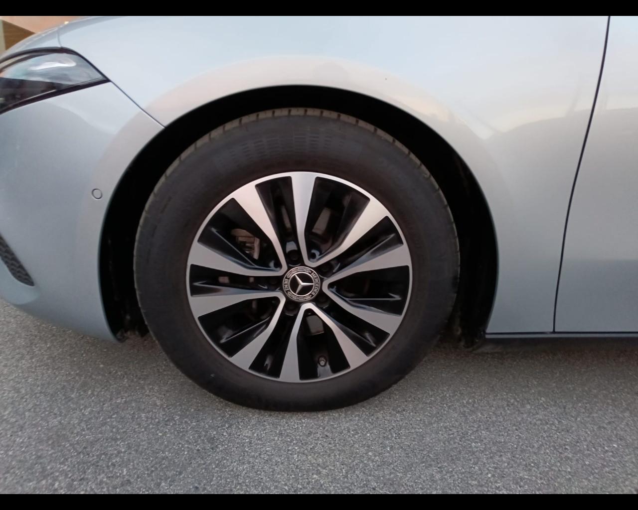 Mercedes-Benz Classe A - W177 2023 - A 180 d Advanced auto