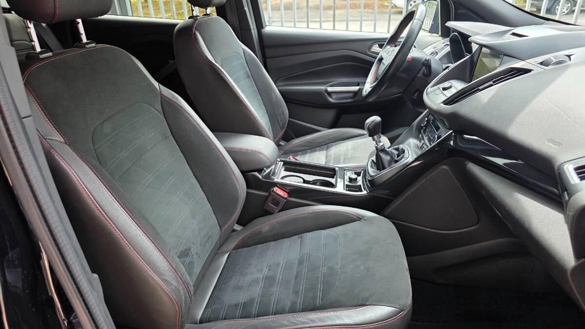 Ford Kuga 1.5 tdci ST-Line s&s 2wd 120cv PREZZO REALE