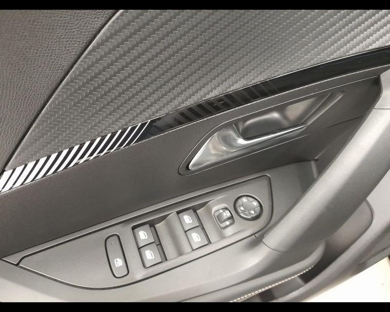 Peugeot 2008 II 2023 1.2 hybrid Allure 145cv e-dcs6