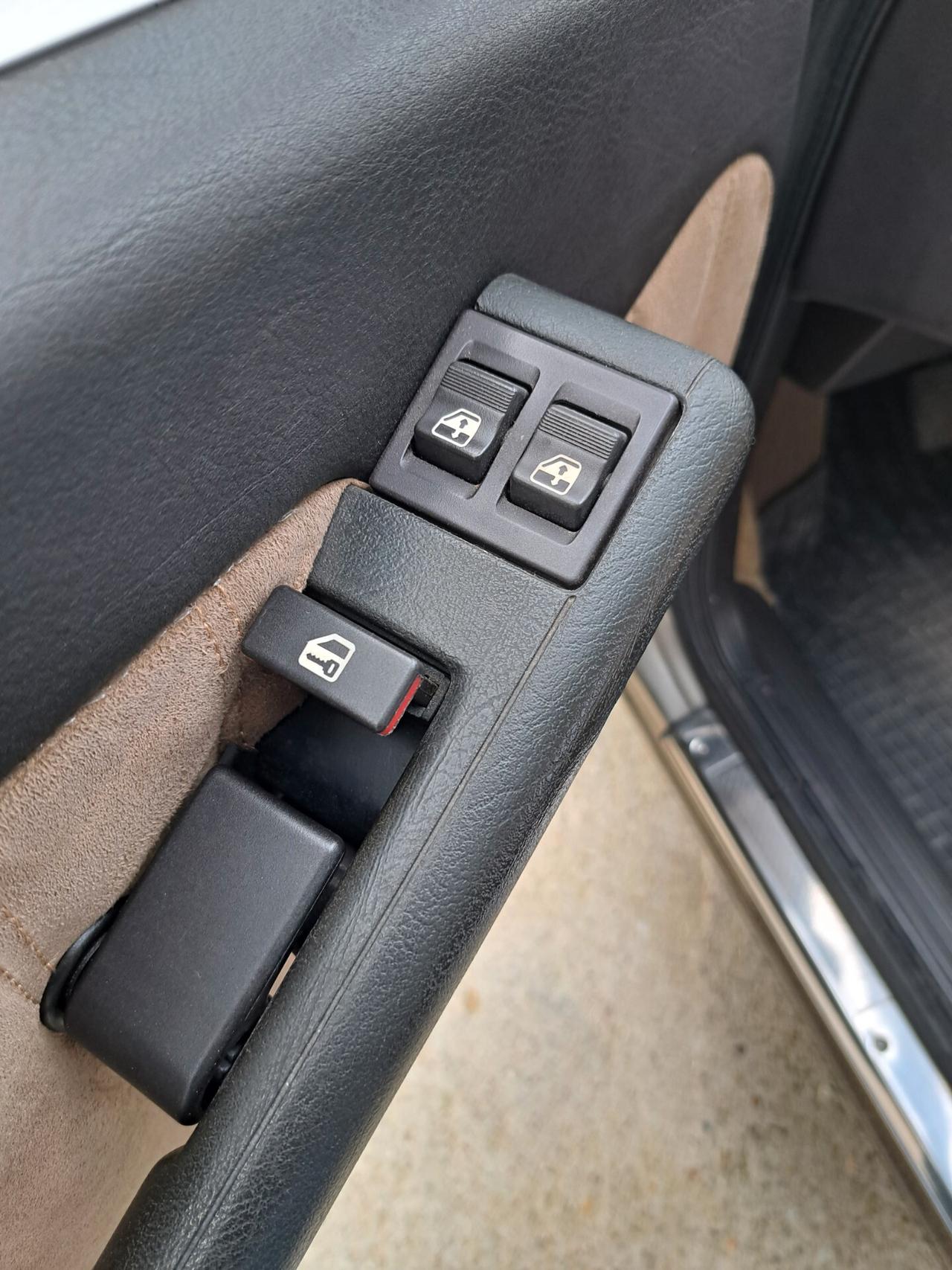 Lancia Thema 2.0 i.e. turbo prima serie 166 cv ASI