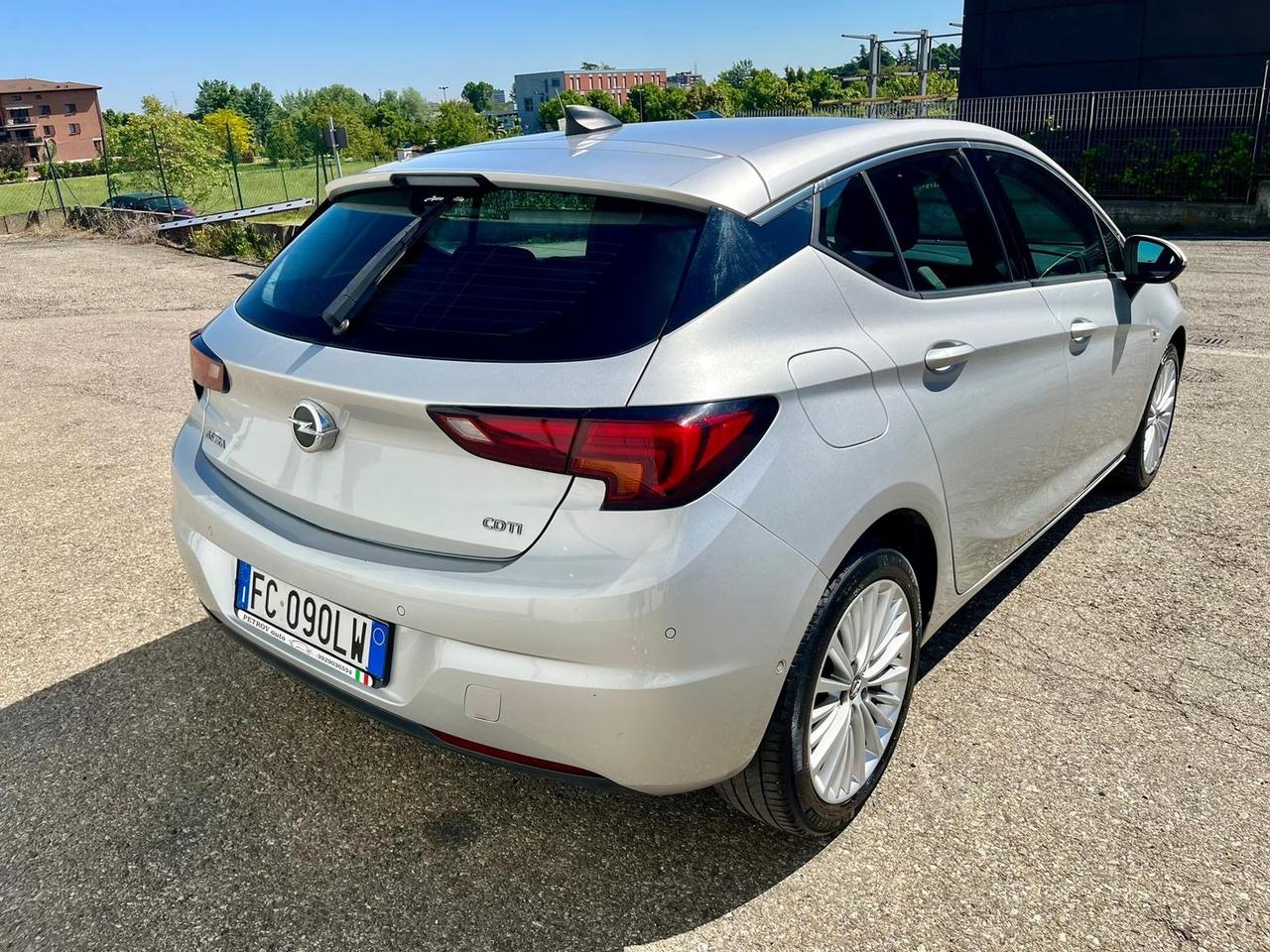 Opel Astra 1.6d 2016 88.000km catena appena sostituita