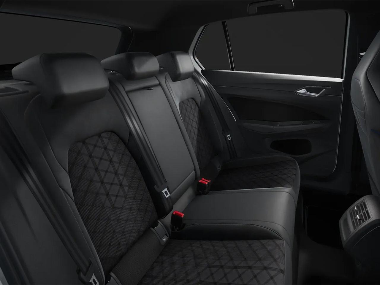 Volkswagen Golf 2.0 tdi r-line plus 150cv dsg