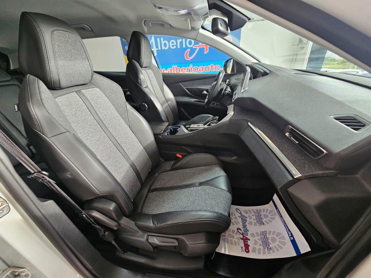 Peugeot 3008 3008 1.6 bluehdi Allure s&s 120cv eat6