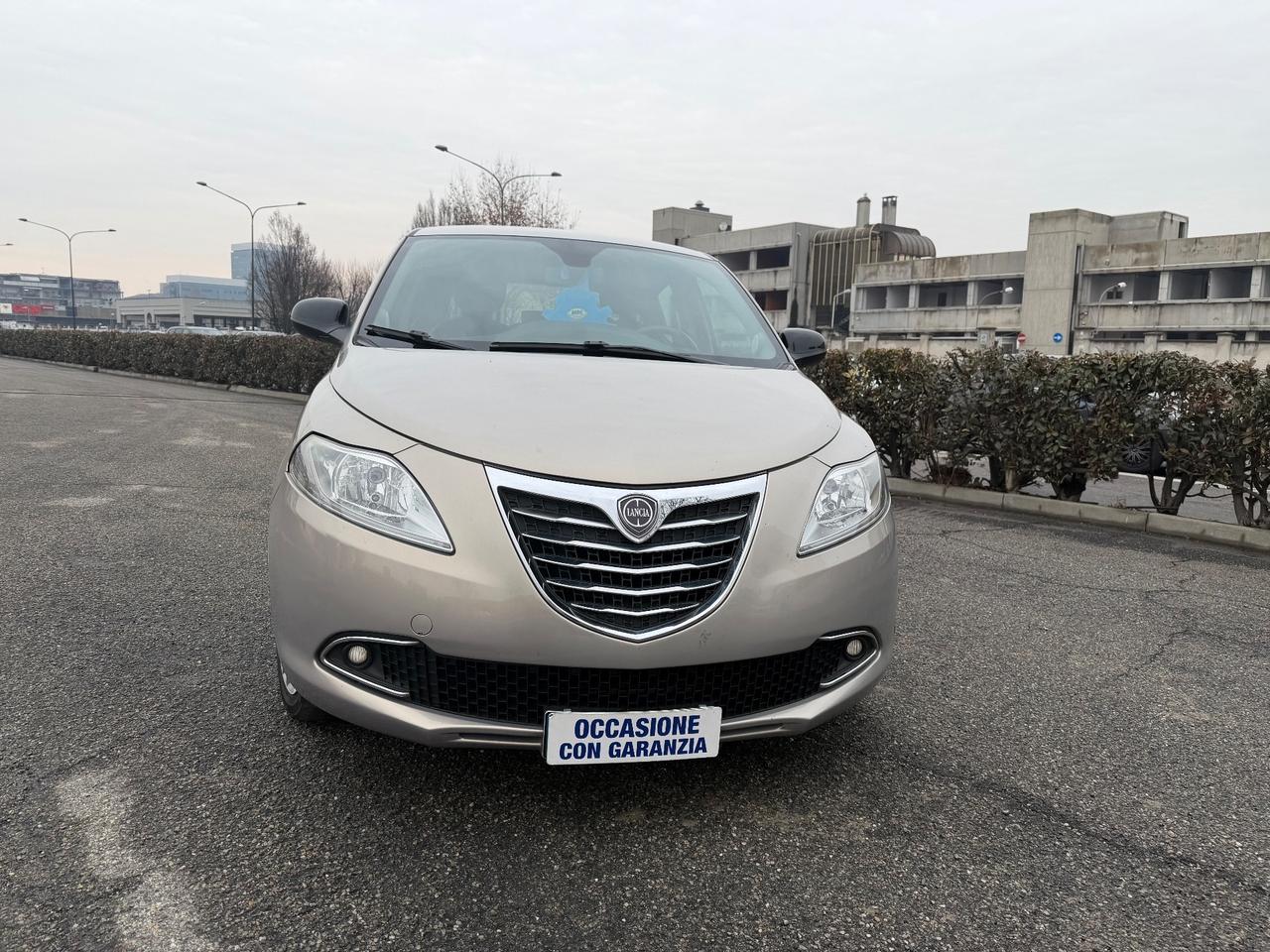 Lancia Ypsilon 1.2 69 CV 5 porte S&S Platinum