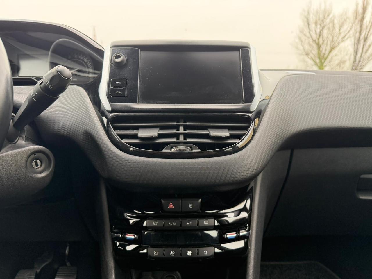 Peugeot 208 PureTech Allure GARANZIA 12 m