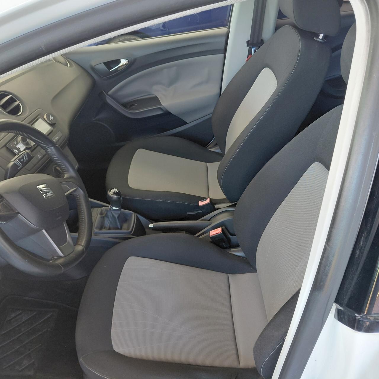 SEAT IBIZA ANNO 2014 DS 1.6 ADATTA NEOPATENTATI KM 130 MILA