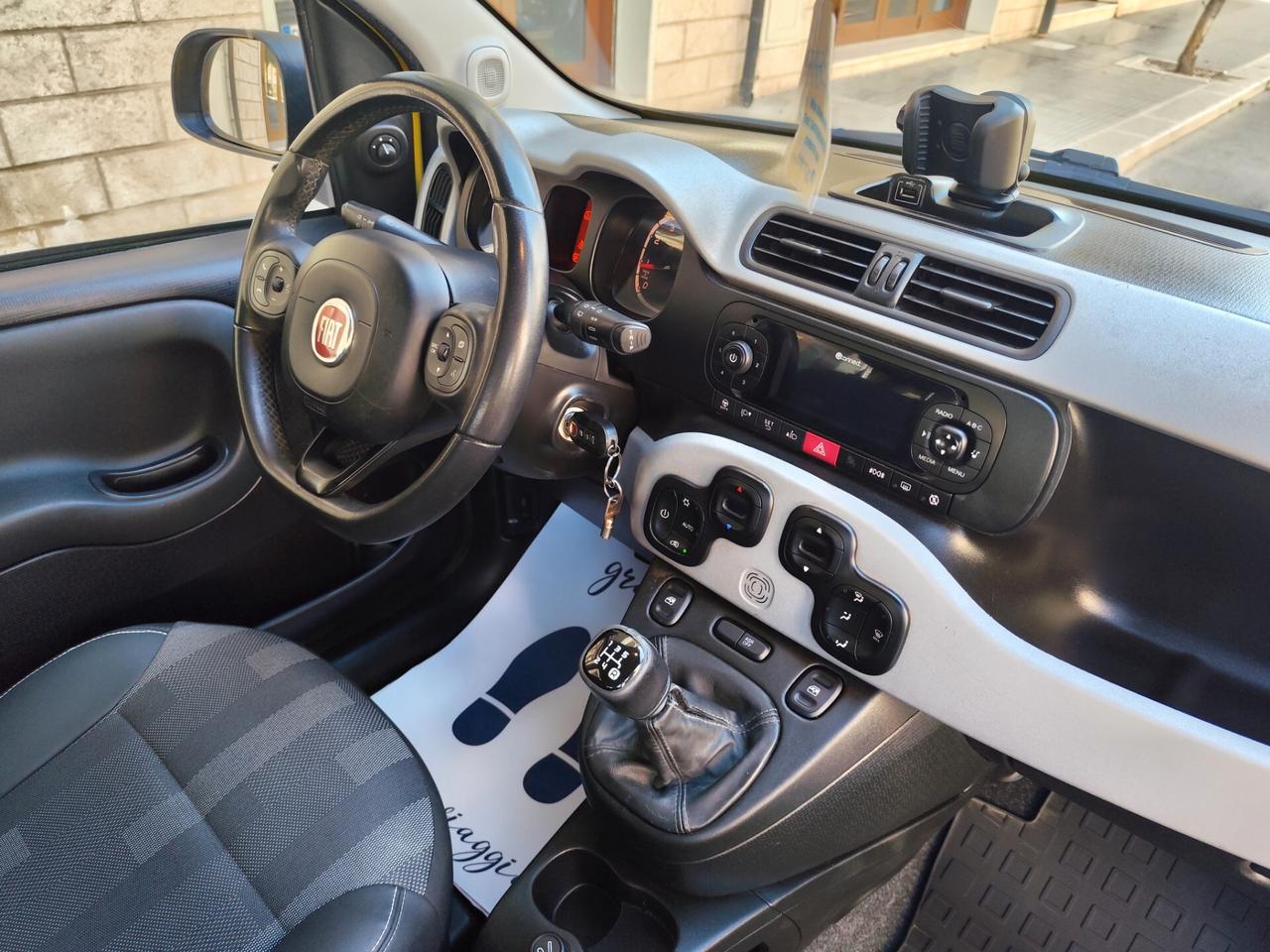 Fiat Panda 1.2 BENZ/GPL 69CV CROSS 5 POSTI