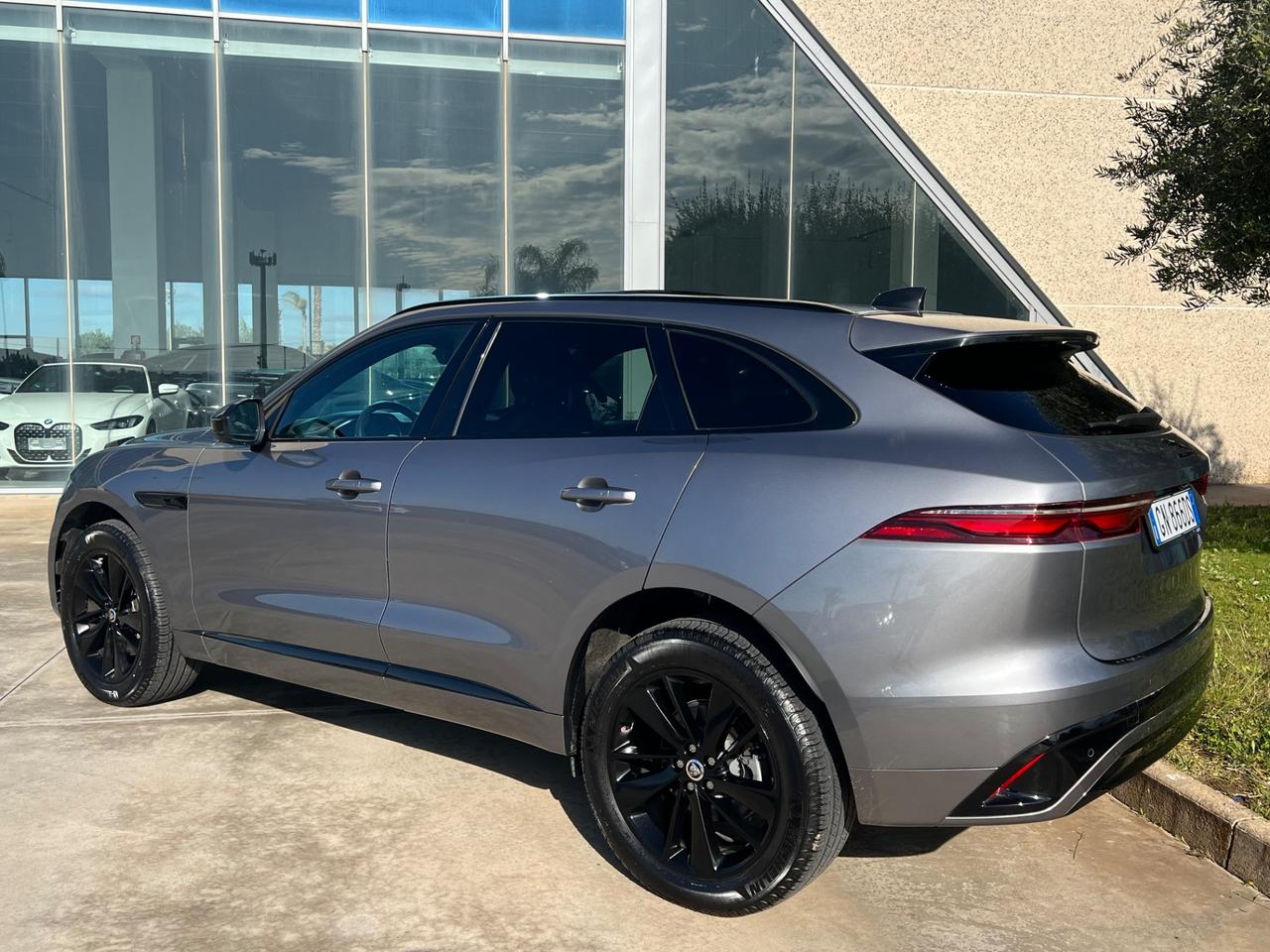 Jaguar F-Pace 2.0 D 204 CV AWD aut. R-Dynamic SE SUPER OFFERTA T-STOCK