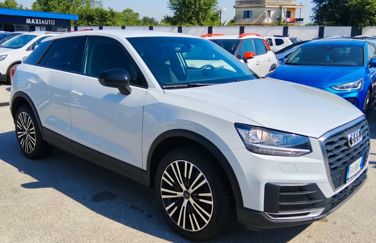 Audi Q2 1.6 TDI S TRONIC 110K KM!