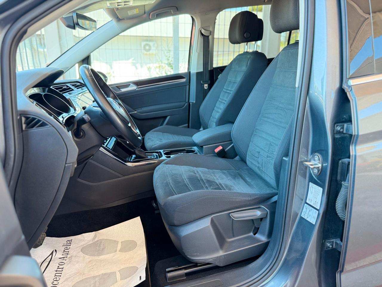 Volkswagen Touran 1.5 TSI ACT DSG Business BlueMotion Technology