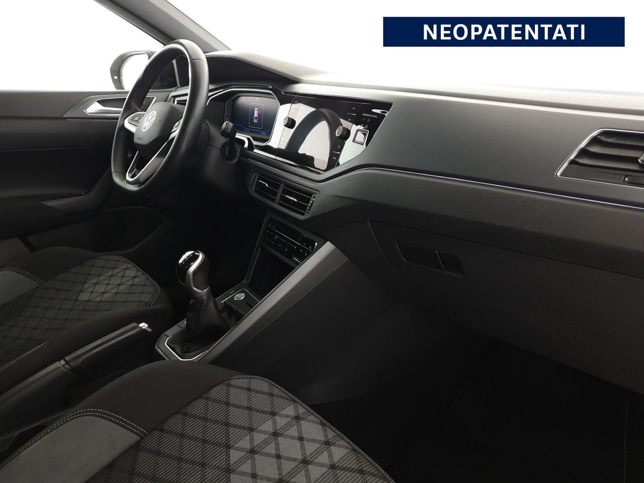 Volkswagen Taigo 1.0 tsi r-line 110cv