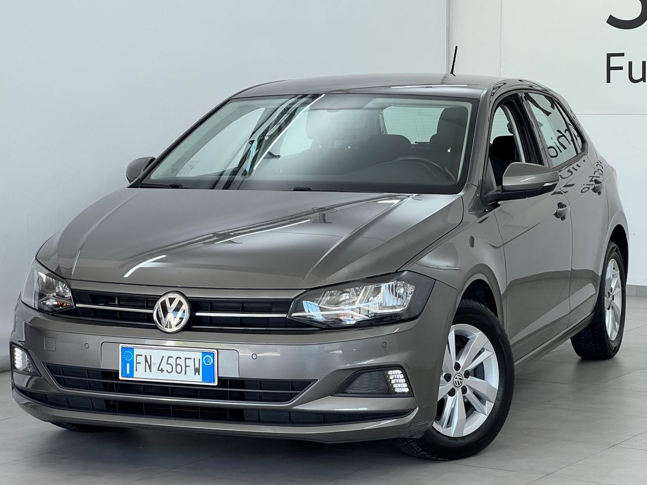 VOLKSWAGEN Polo VI 2017 Polo 5p 1.6 tdi Comfortline 80cv