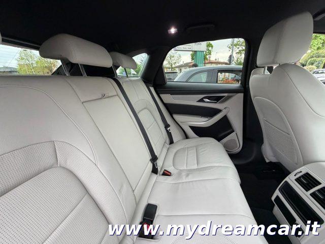 JAGUAR F-Pace 2.0 D 204 CV AWD aut. R-Dynamic S