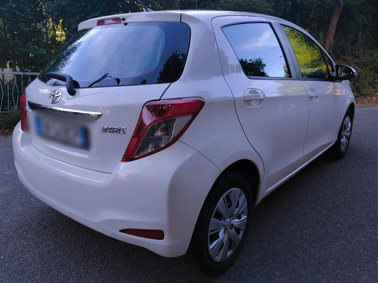 Toyota Yaris 1.0 5 porte Active