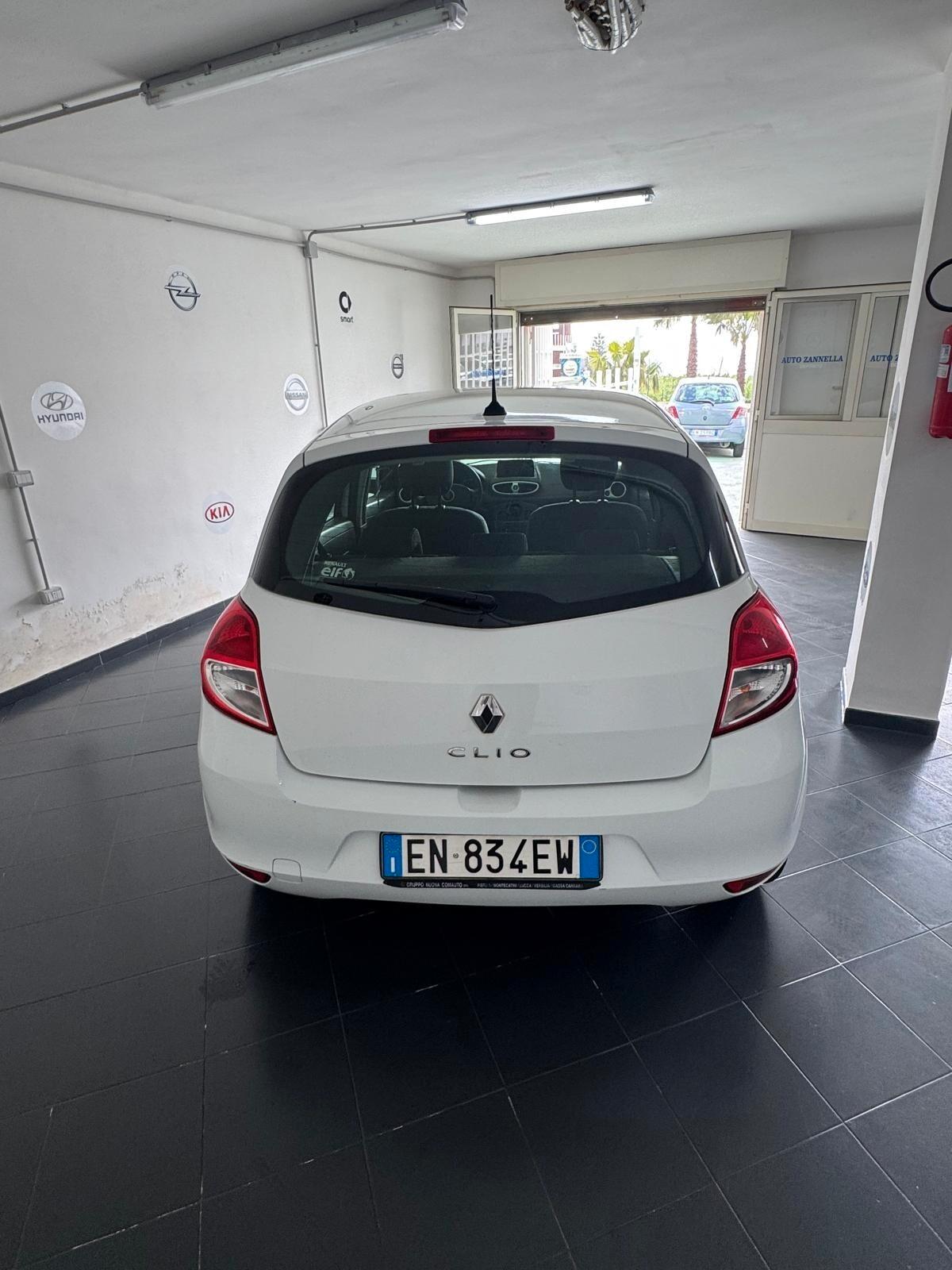 Renault Clio 1.2 16V 5 porte Live!