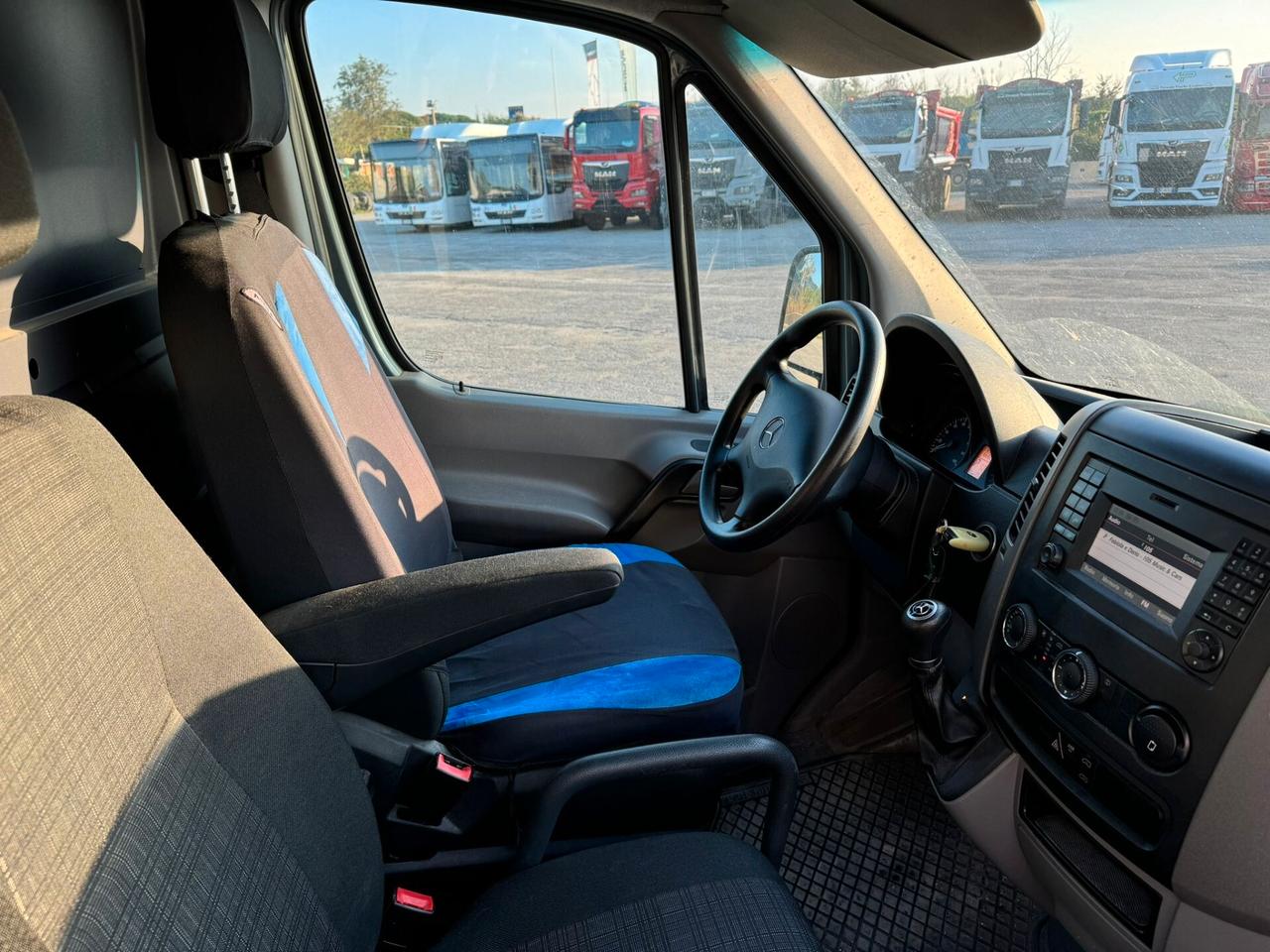 MERCEDES SPRINTER 314 CDI T24-049