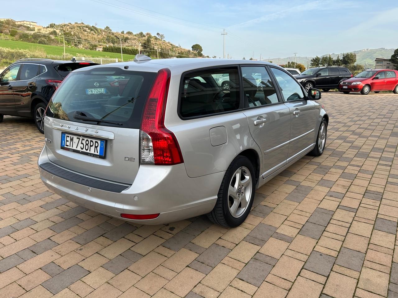 Volvo V50 D2 R-design