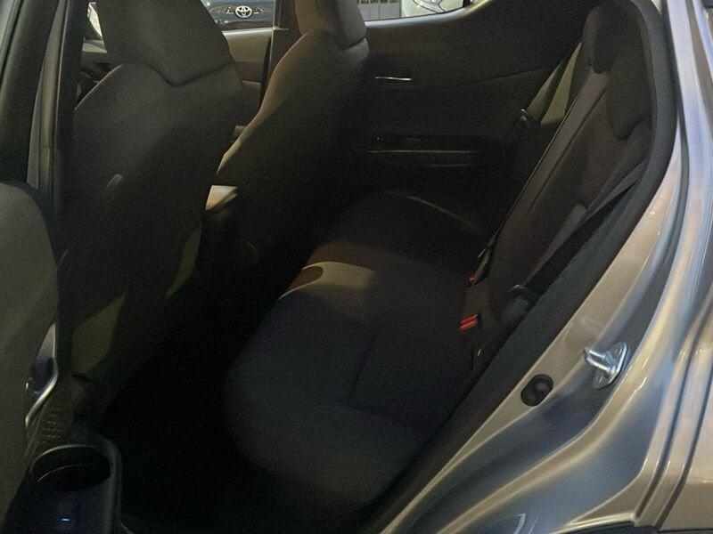 Toyota C-HR C-HR 1.8 Hybrid E-CVT Business