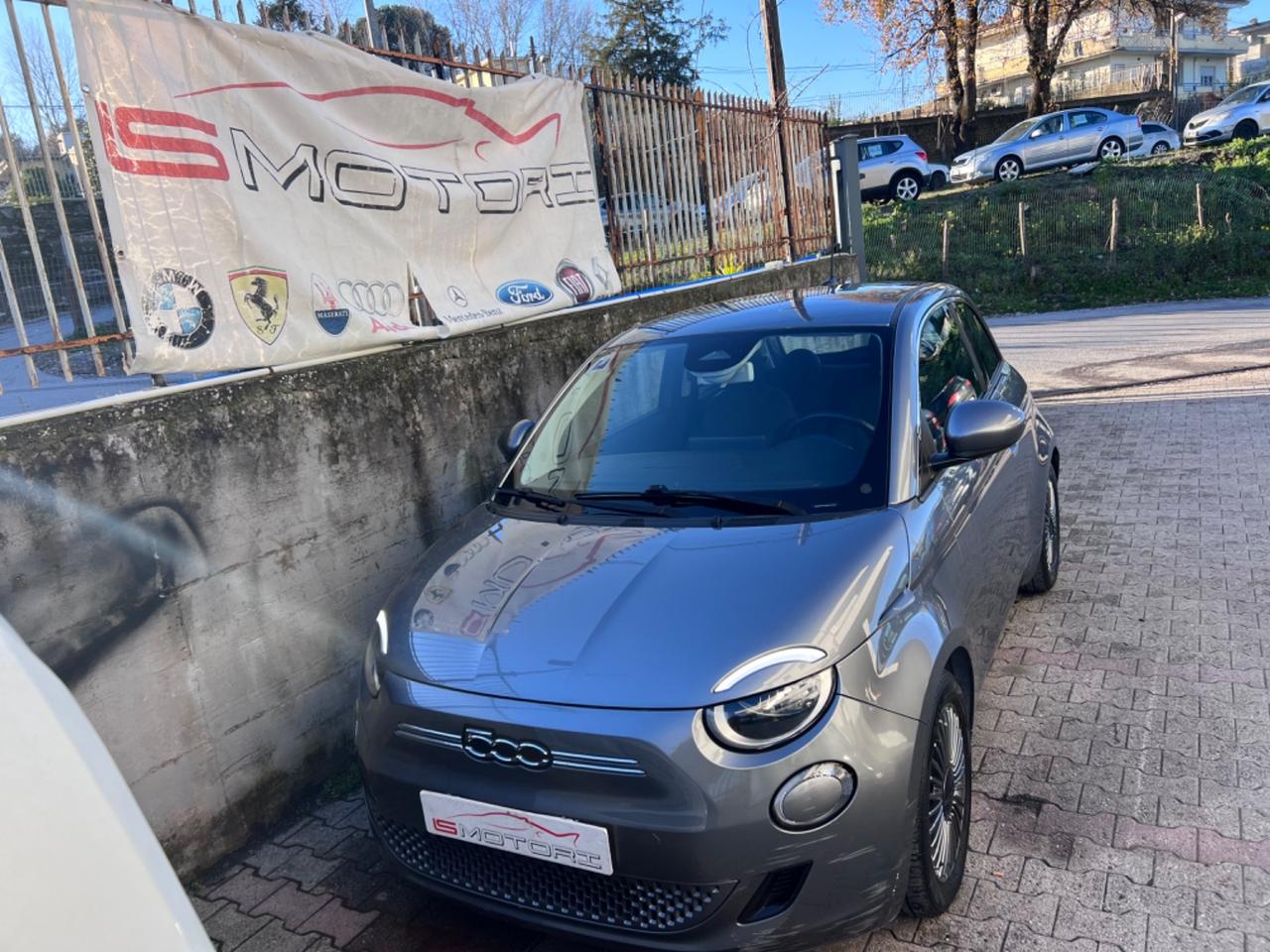 Fiat 500 500e Berlina 42 kWh