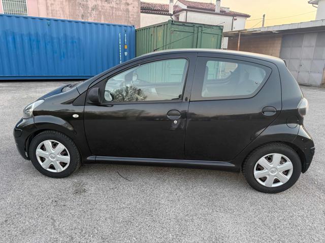 TOYOTA Aygo 1.0 12V VVT-i 5p Deep Ocean Connect Bellissima