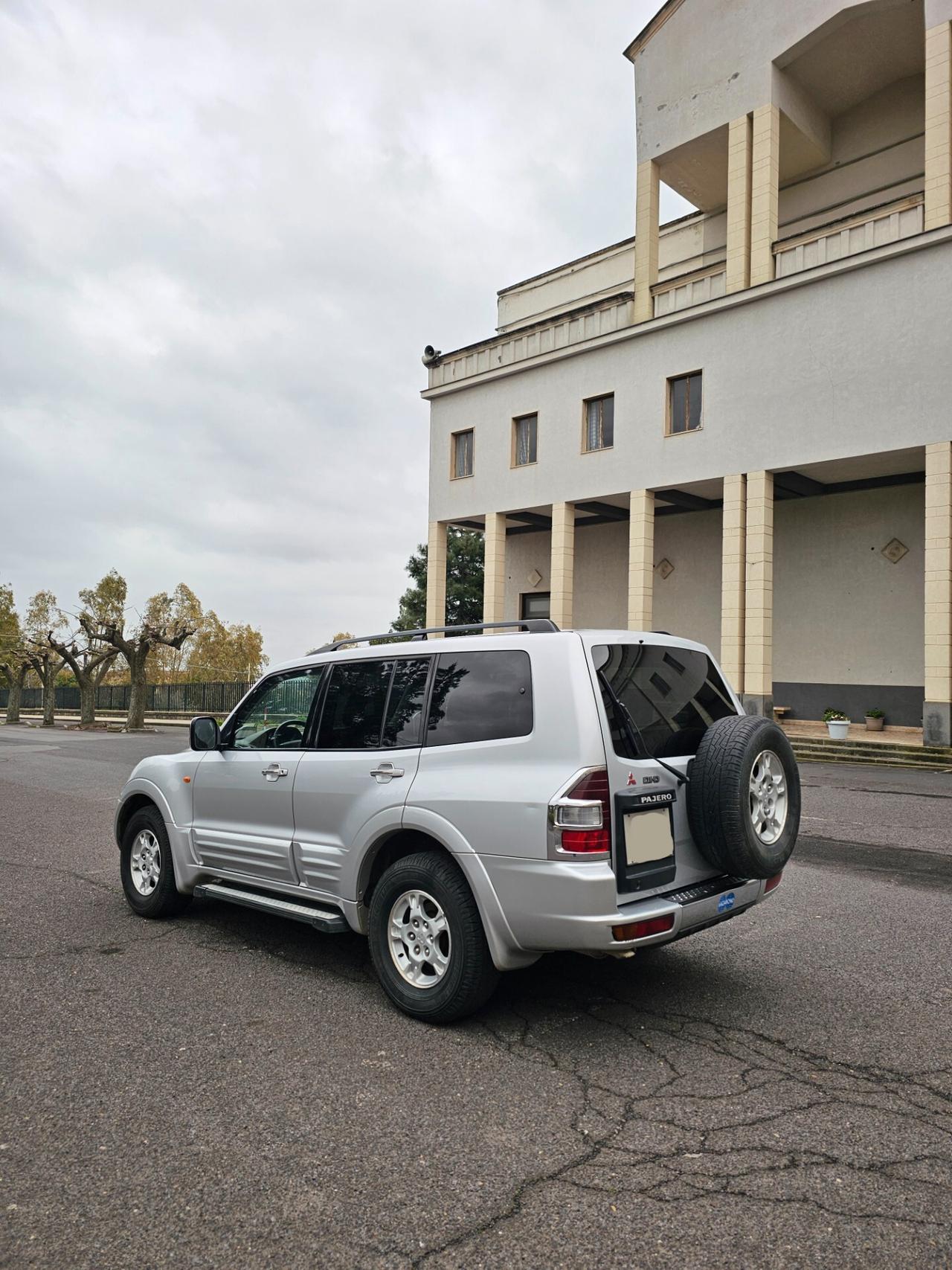 Mitsubishi Pajero 3.2 16V DI-D 5p. GLS2 ASI full optional