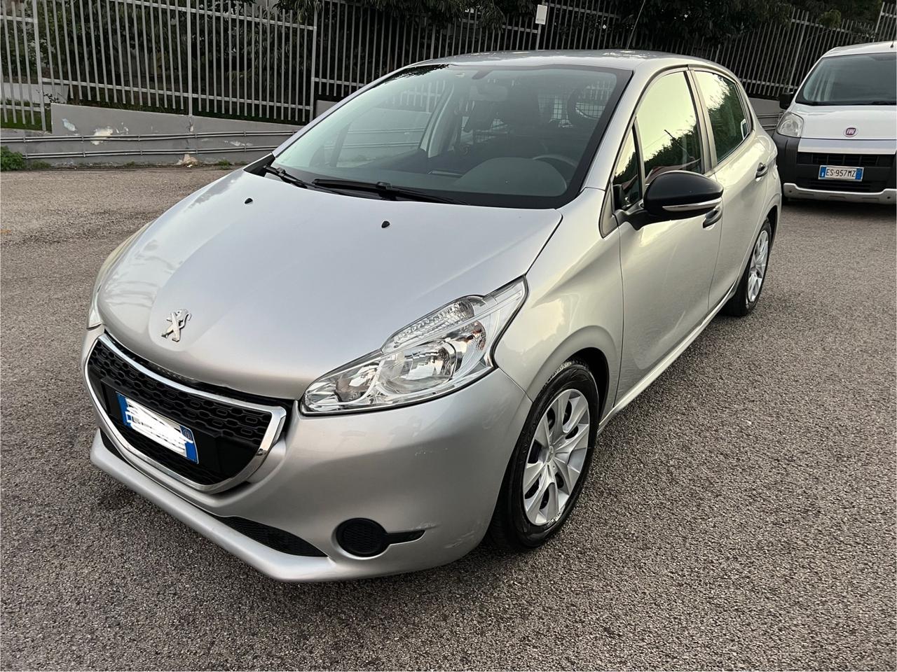 Peugeot 208 1.4 HDi 68 CV 5 porte Van