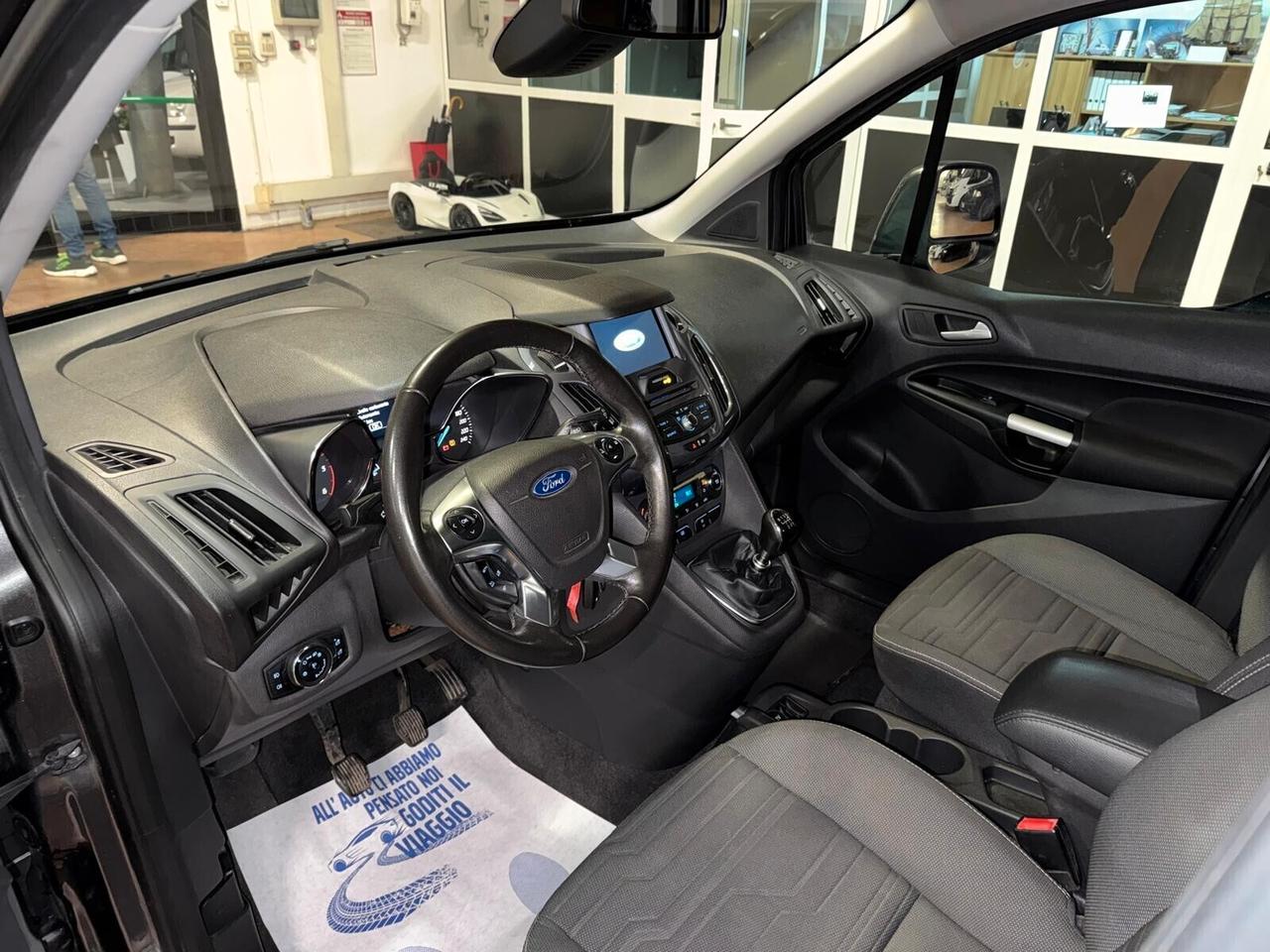Ford Tourneo Connect 1.5 TDCi Titanium