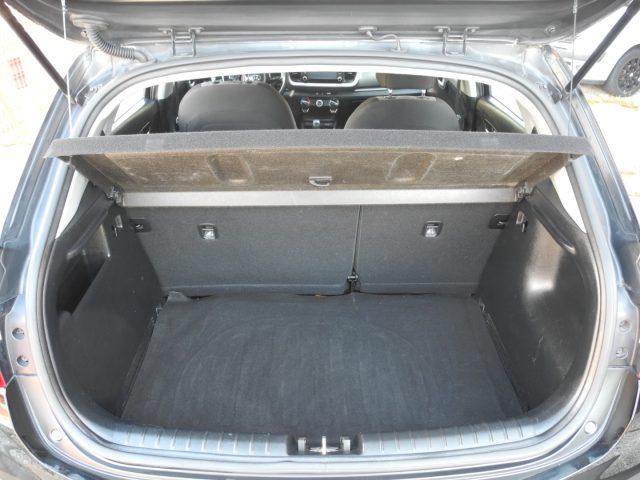 KIA Stonic 1.6 CRDi 110cv Urban -BiColor-Ok NEOPAT.- EURO 6/B