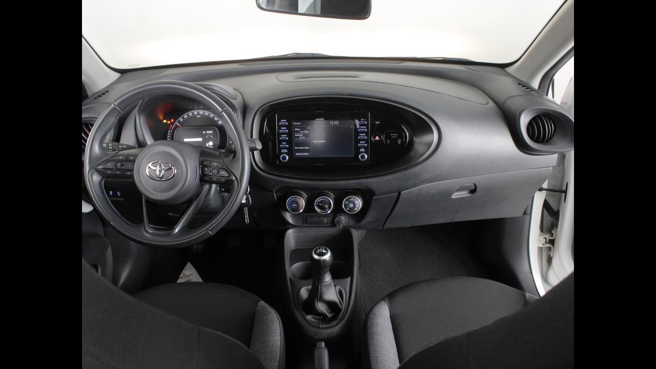 TOYOTA Aygo X - Aygo X 1.0 Active 72cv