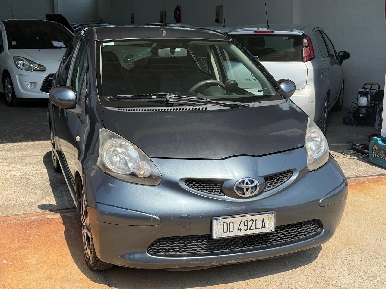 Toyota Aygo 1.0 12V VVT-i 5 porte Sol