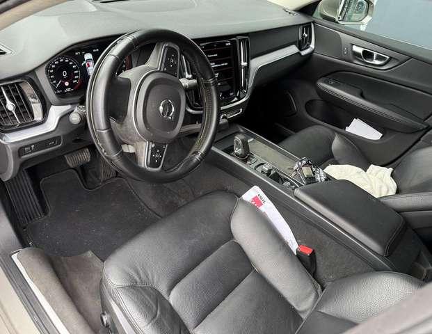 Volvo V60 II 2019 2.0 b4 Inscription auto