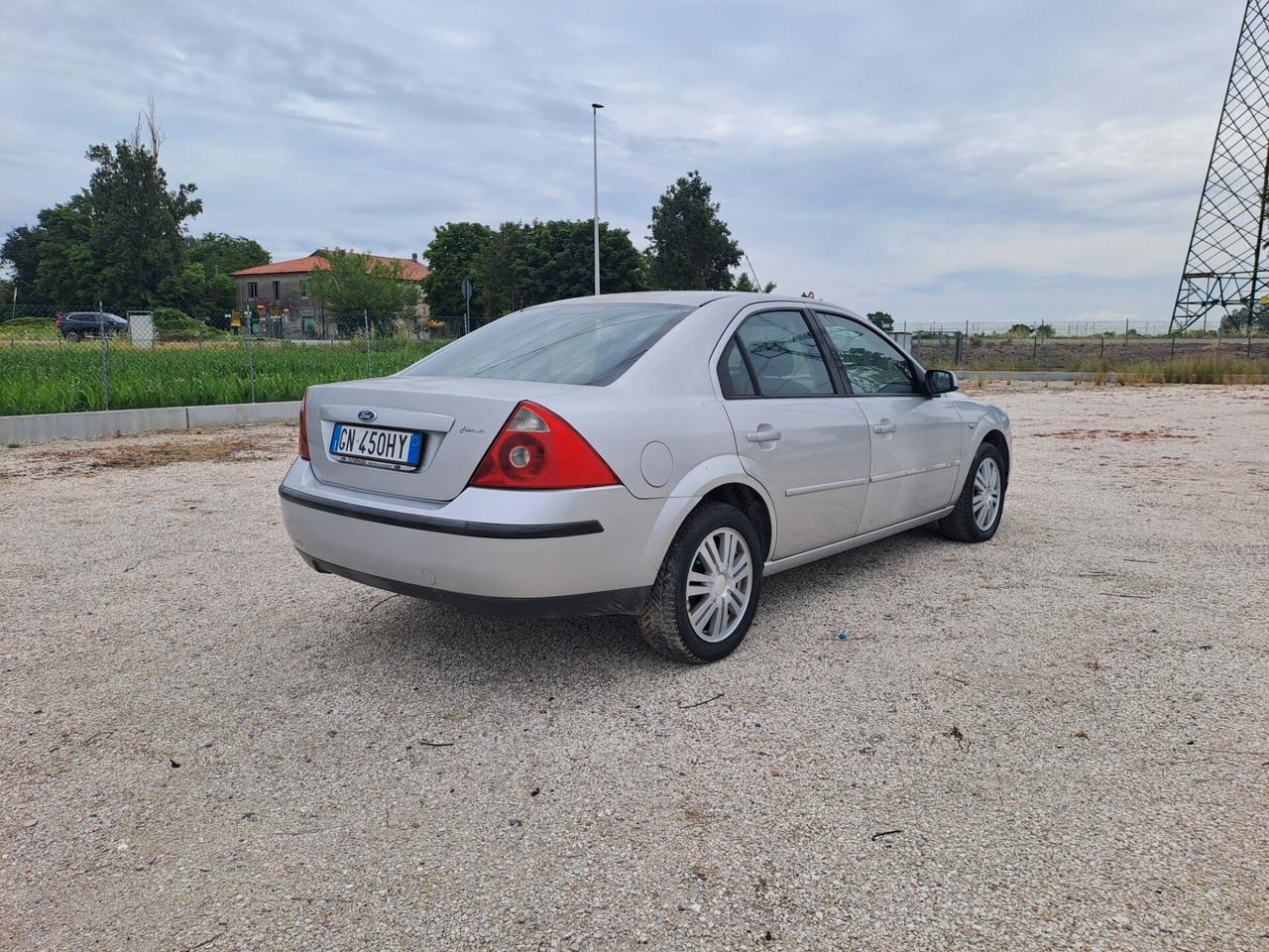Ford Mondeo 2.0 16V TDCi (130CV) 4p.