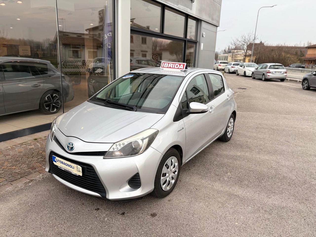 Toyota Yaris LOUNGE 1.5 Hybrid 5 porte