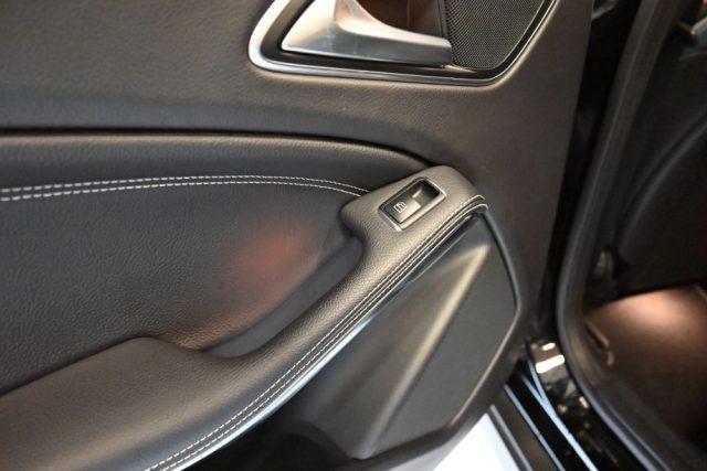 MERCEDES-BENZ GLA 180 SPORT AUTO NAVI TEL CAM 18"CRUISE PELLE/TESS.FULL!